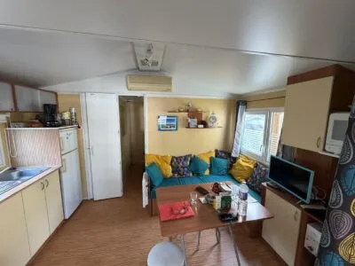 MOBIL HOME SUN ROLLER MÉDITERRANÉE 2006 2CH AVEC TERRASSE INTÉGRÉE + CLIM RÉVERSIBLE