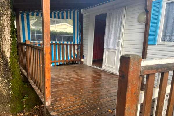 Terrasse mobil home d’occasion 4,50 x 2,50 m en bois