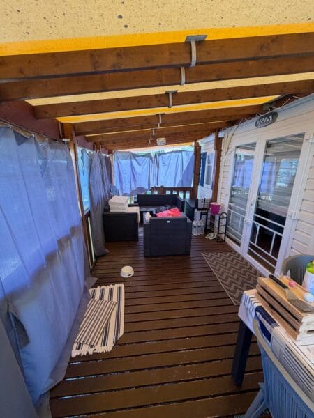 Terrasse mobil home occasion 6 x 2.50m couverte fermée sauf joue gauche